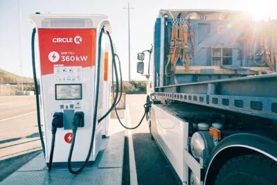 Circle k ladestation charging station norwegen norway e lkw electric truck min