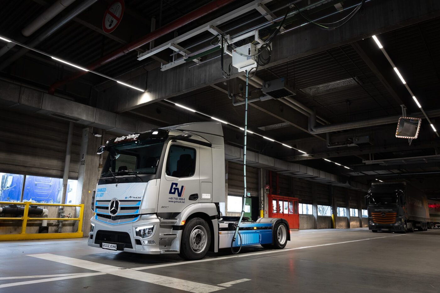 daimler truck mercedes benz eactros e lkw electric truck grosse vehne spedition 2023 02 min daimler truck mercedes benz eactros e lkw electric truck grosse vehne spedition 2023 02 min