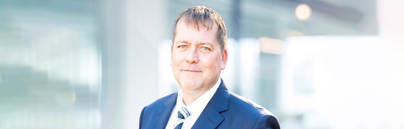 Farasis marcel broemlage e