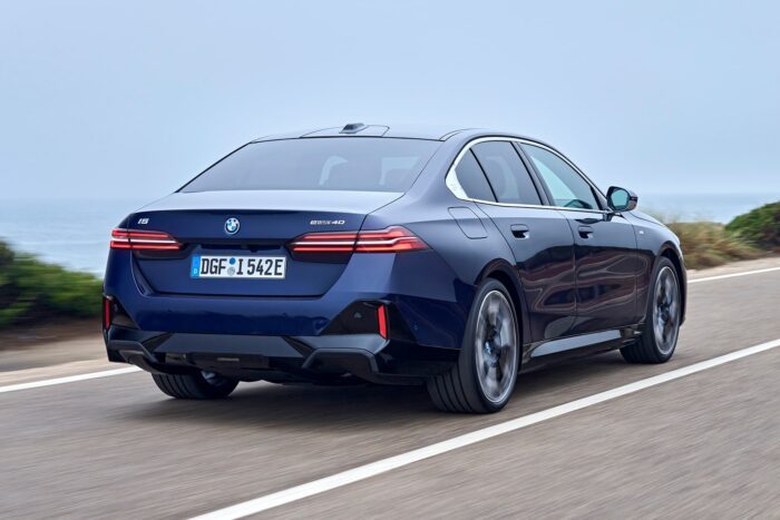 bmw i5 edrive40 2023 02 min