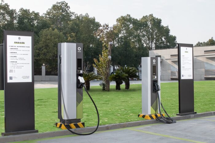 Smart ladestation charging station china min