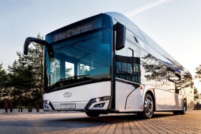 solaris urbino 12 hydrogen elektrobus electric bus 2024 01 min