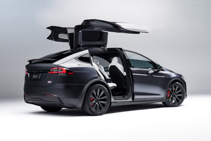 Tesla model x min