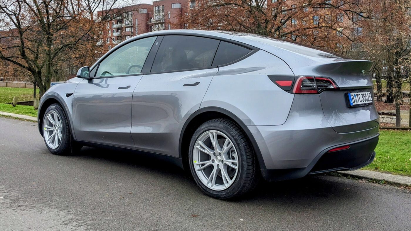 tesla model y heckantrieb byd akku lfp cms altes format 5 tesla model y heckantrieb byd akku lfp cms altes format 5