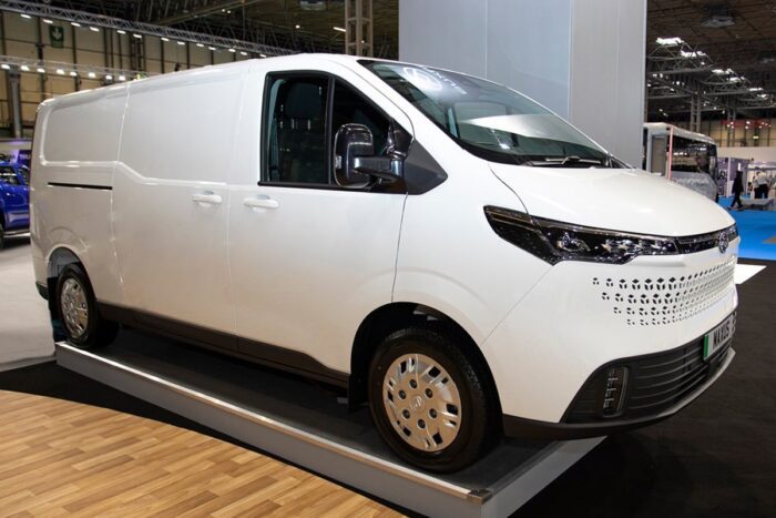 saic maxus edeliver 7 e transporter electric transporter grossbritannien uk 2024 01 min