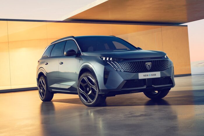 peugeot e 5008 2024 11 min