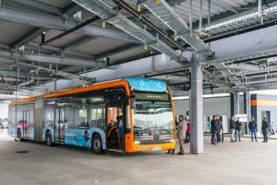 daimler buses mercedes benz ecitaro g fuel cell rnv rhein neckar heidelberg 2024 01 min