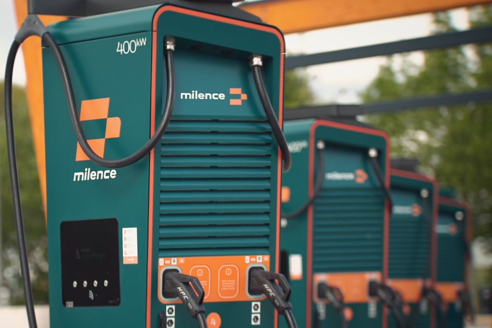 milence ladestation charging station e lkw electric truck frankreich france heudebouville 2024 01 min