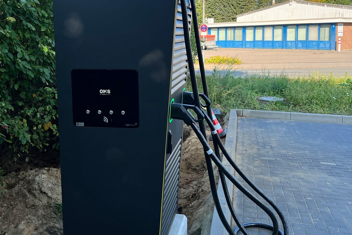 oms pruefservice oms e mobility ladestation charging station alpitronic 2024 02 min