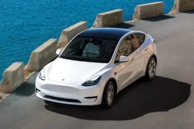 tesla model y 2024 001 min