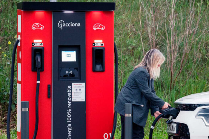 acciona energia ladestation charging station spanien spain 2024 01