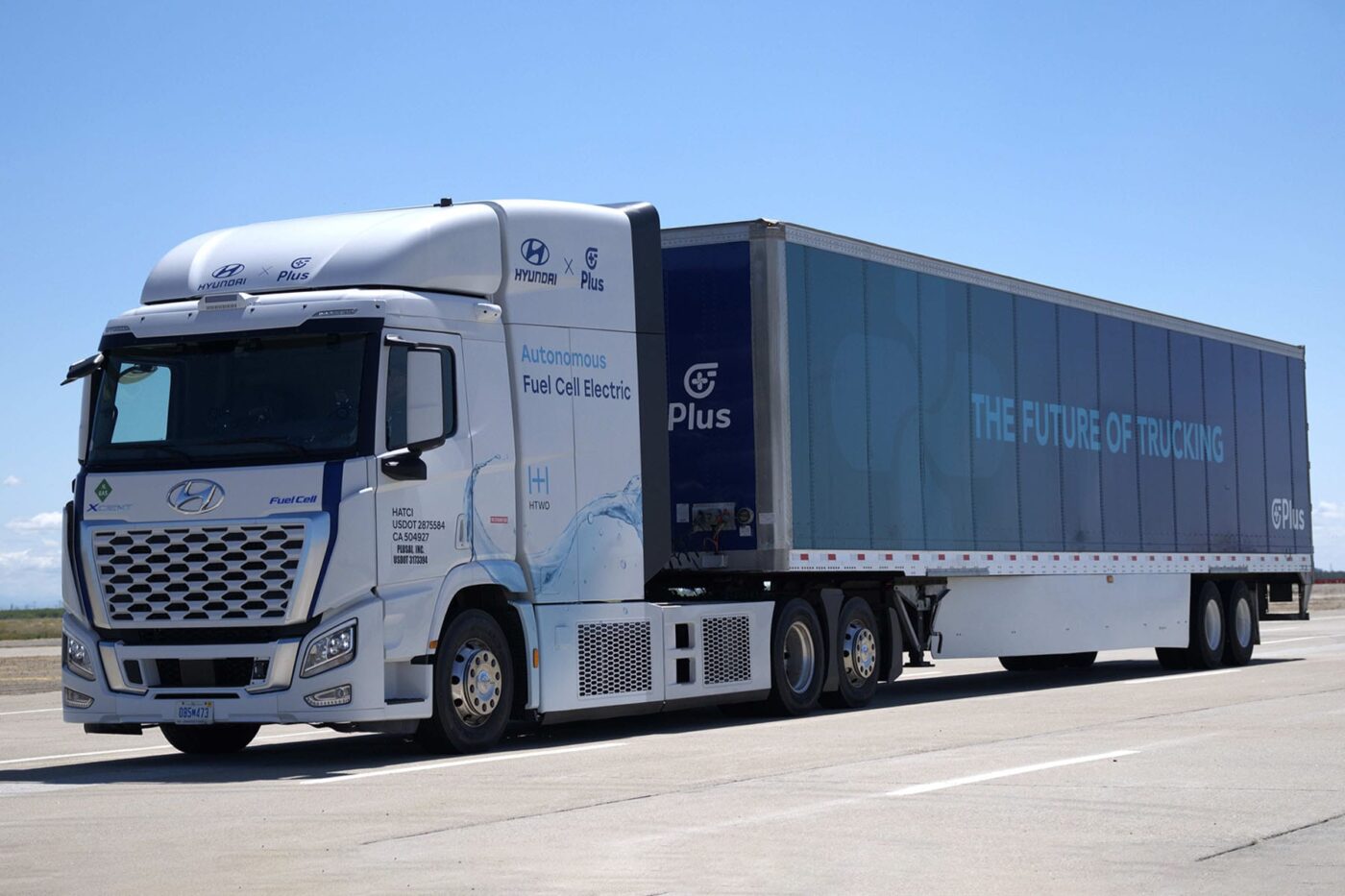 hyundai xcient fuel cell e lkw electric truck autonom autonomous 2024 01 min