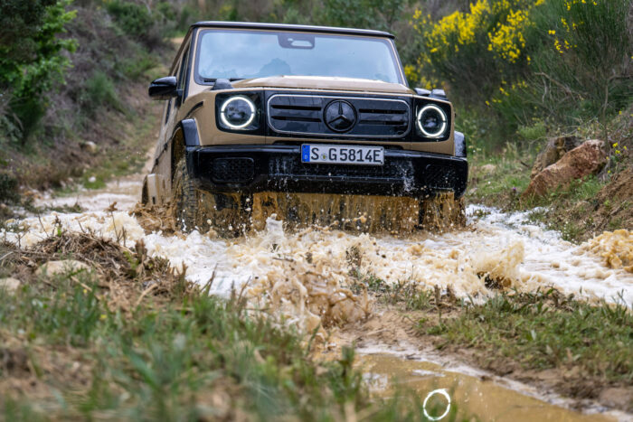mercedes benz g 580 eq 2024 01