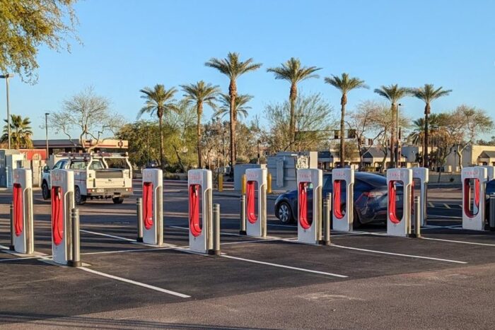 tesla supercharger ladestation charging station usa 2024 02 min