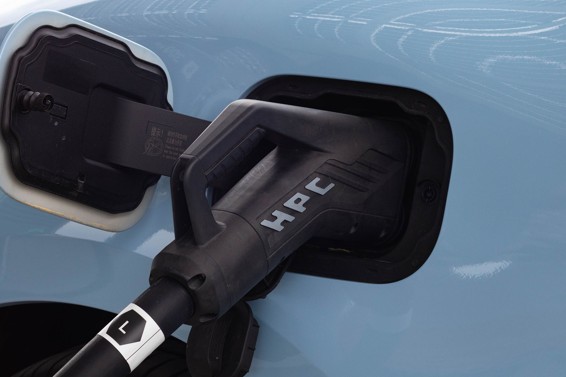 Hubject-und-Chargemap-erweitern-Partnerschaft-um-Plug-Charge