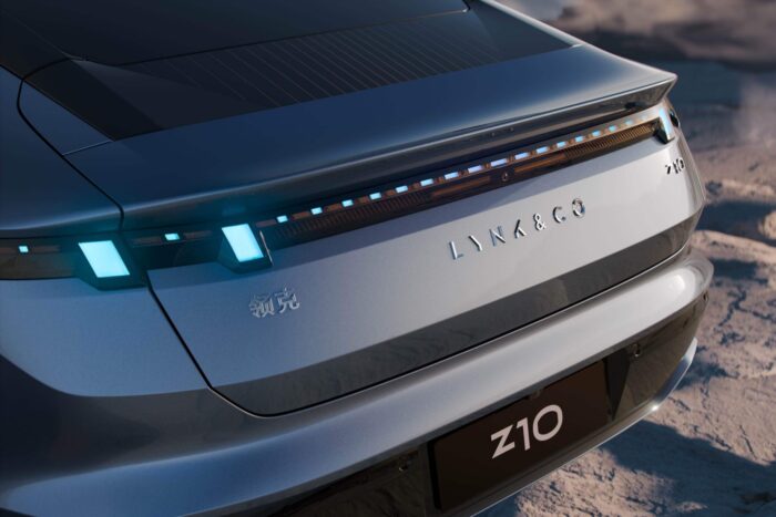 lynk co z10 rgb lights