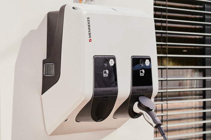 mennekes amtron professional twincharge ladestation charging station wallbox 2024 02