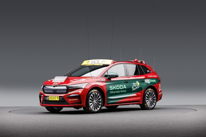 skoda enyaq tour de france 2024 sponsor red car