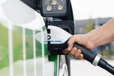 volvo trucks e lkw electric truck ccs ladestation charging station huber suhner min