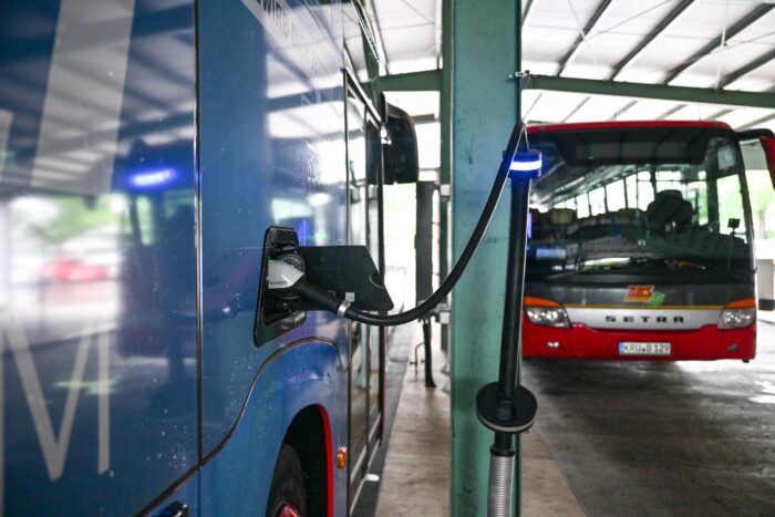 lechwerke brandner bus schwaben elektrobus ladestation