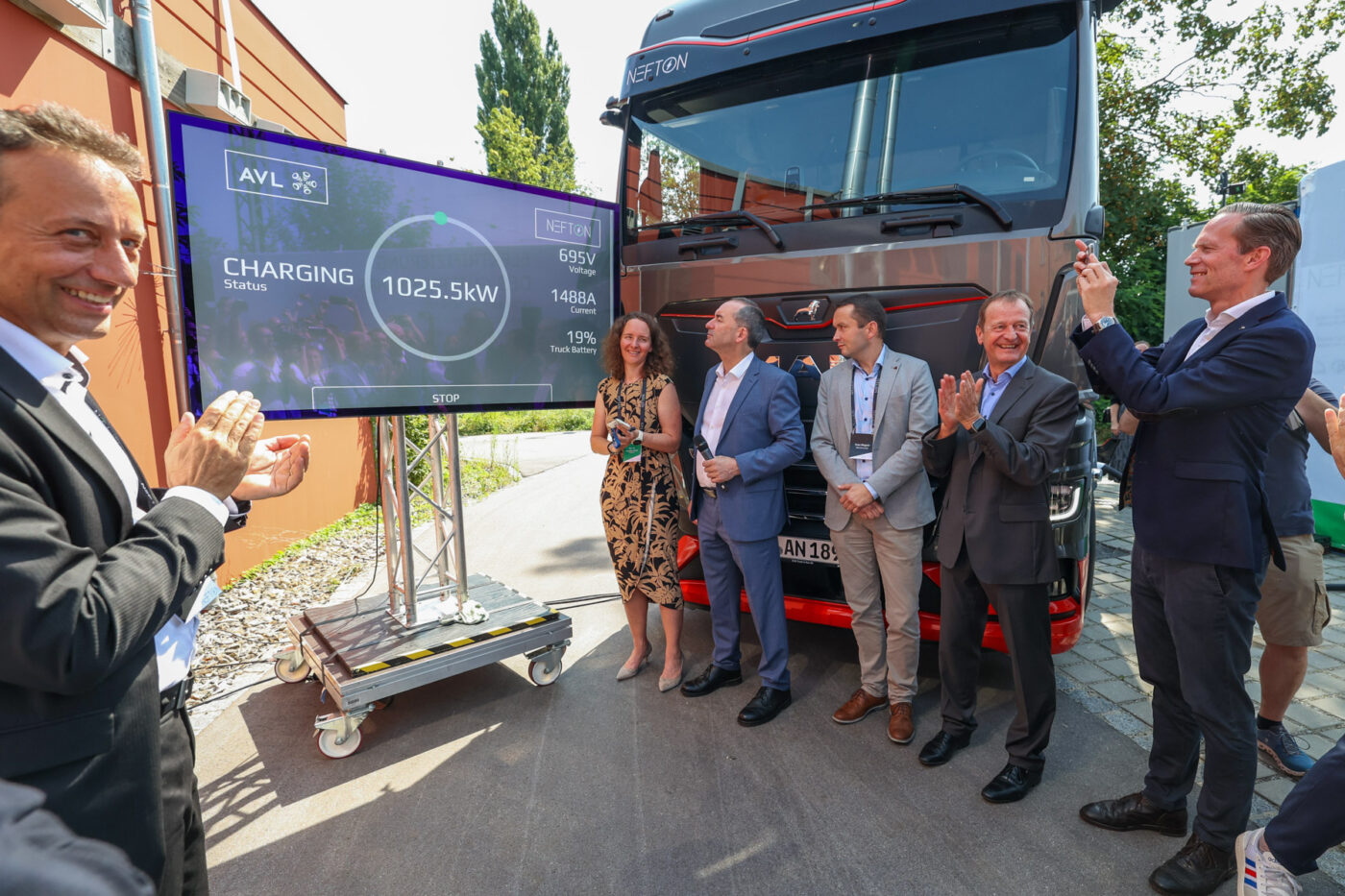 man nefton mcs megawatt etruck