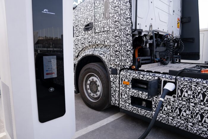 milence megawattladen mcs mercedes eactros 2024