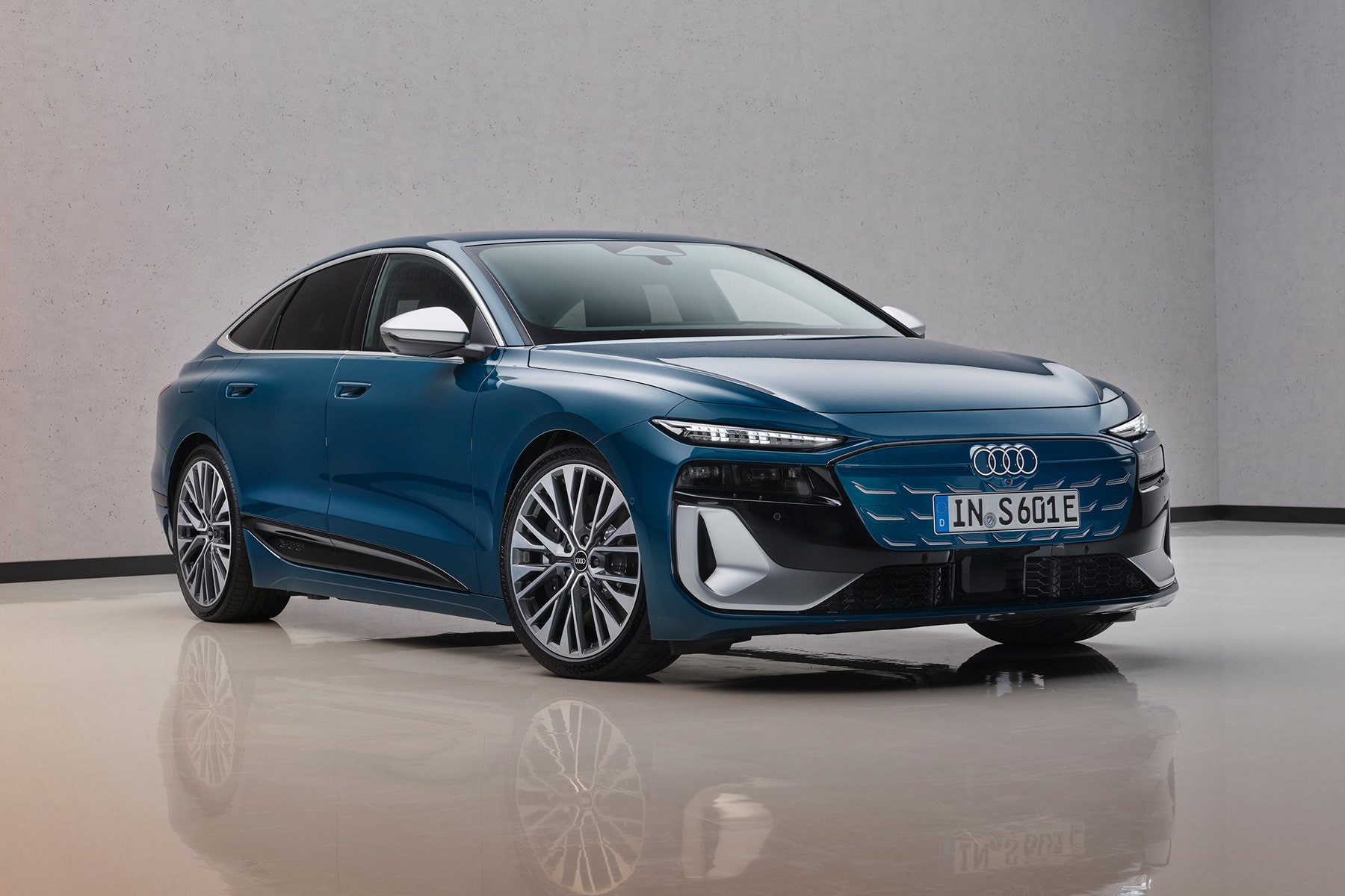 audi-sagt-den-australien-start-des-a6-e-tron-ab