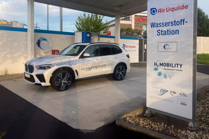 bmw ix5 hydrogen prototyp fcev test 2024