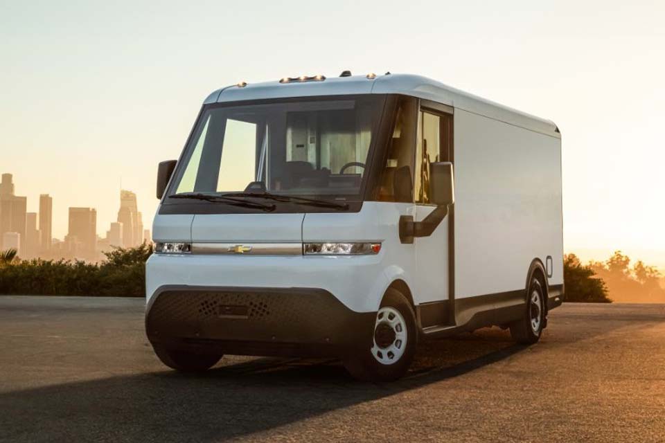 GM-berf-hrt-E-Transporter-Sparte-BrightDrop-zu-Chevrolet