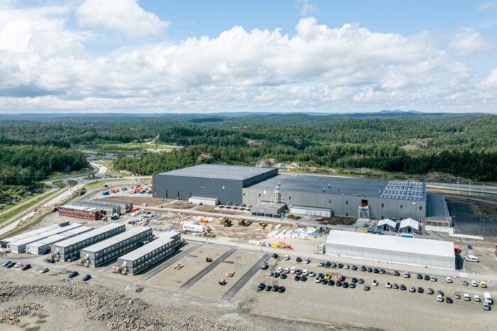 morrow batteries norwegen batteriefabrik lfp arendal 2024