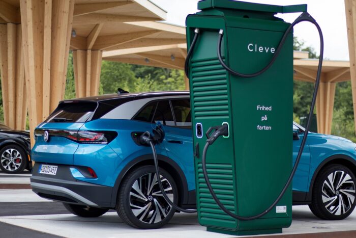 volkswagen id4 clever ladestation charging station daenemark denmark fahrbericht daniel boennighausen 2024 03 min