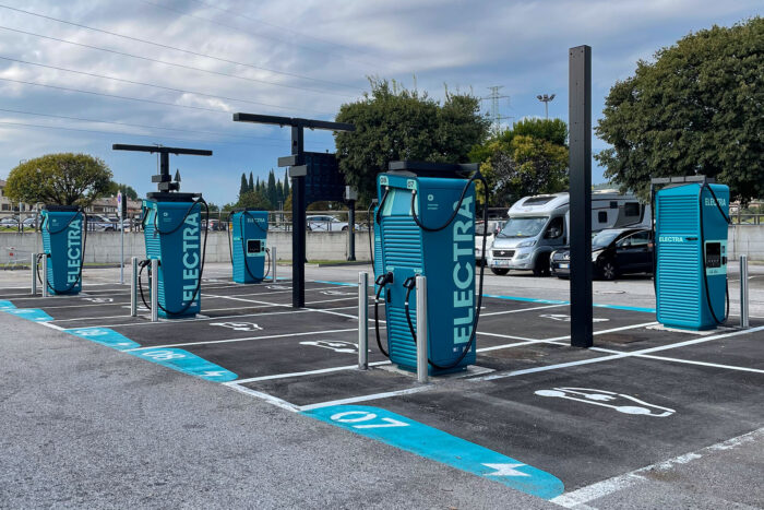 electra ladestation charging station italien italy affi 2024 01 min