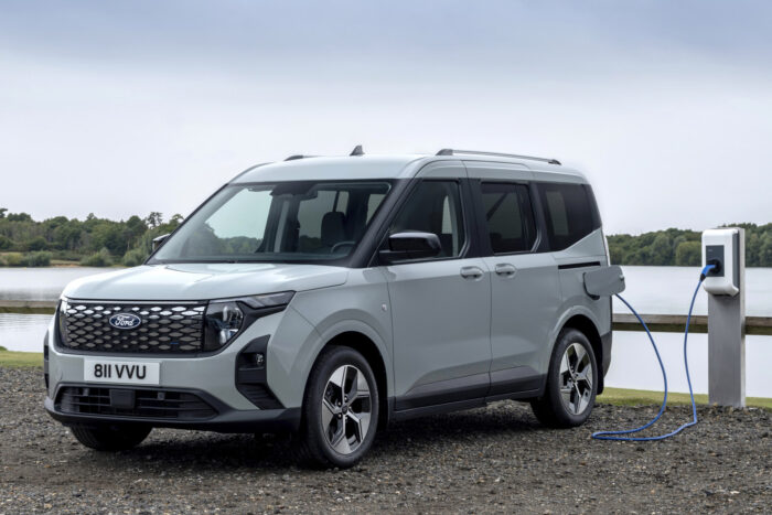 ford e tourneo courier 2024