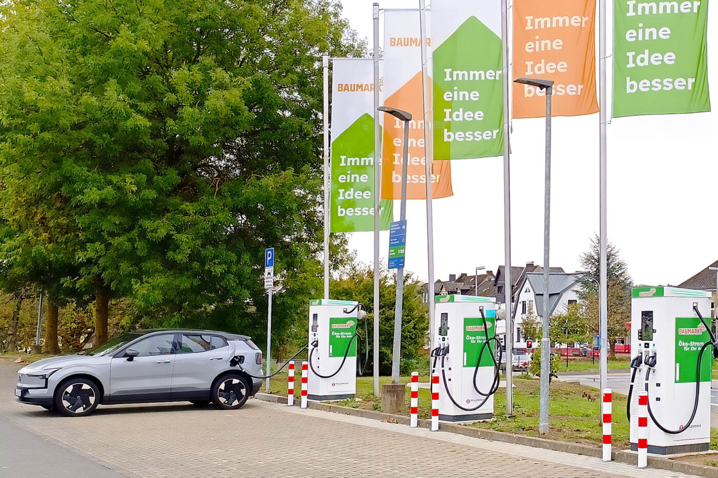 50 GlobusBaumärkte mit Schnellladern ausgestattet