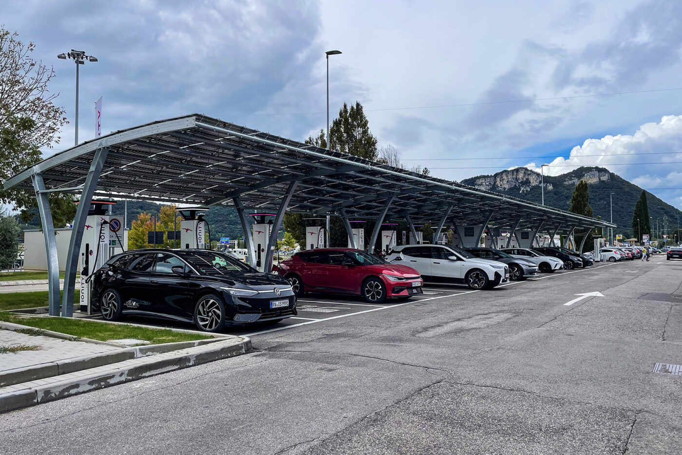 ionity ladestation charging station affi italien italy 2024 01 min