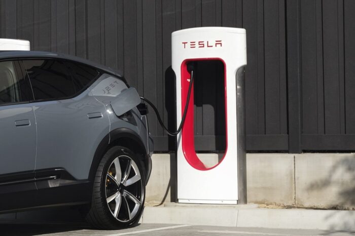 polestar 3 tesla supercharger nacs 2024 03 min