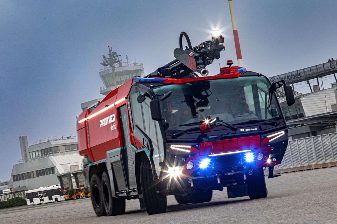 Bestellstart-f-r-L-schfahrzeug-Panther-electric
