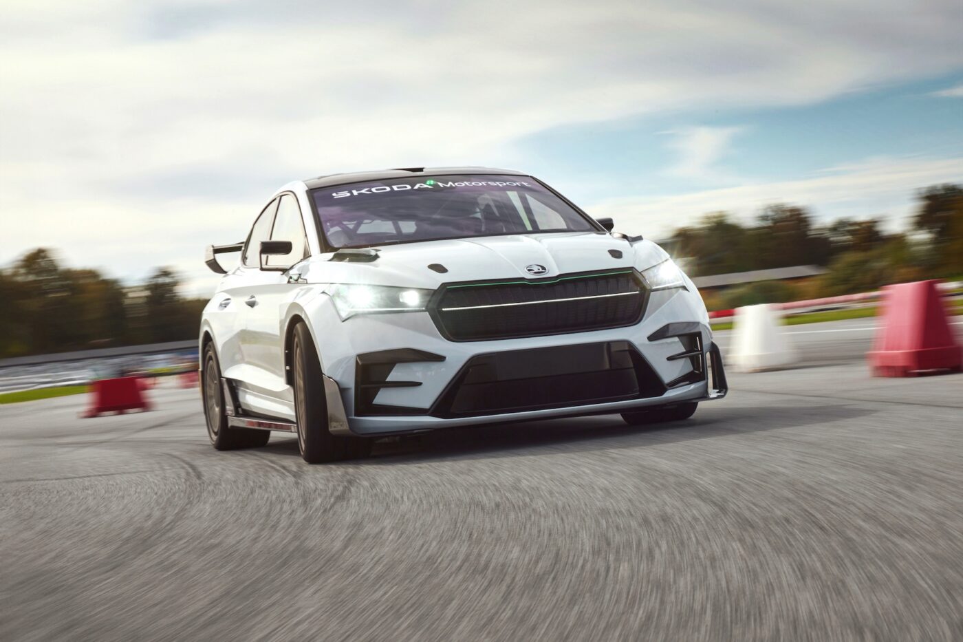skoda enyaq rs race 24032