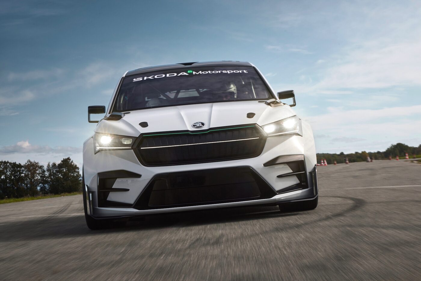 skoda enyaq rs race 24034
