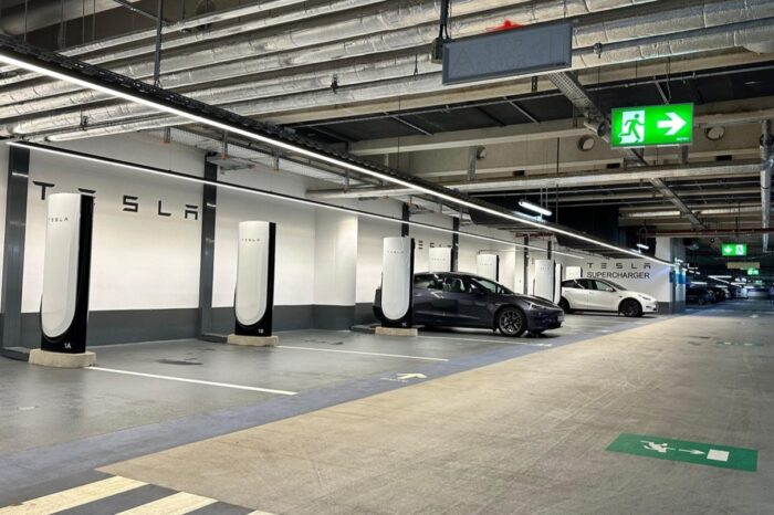 tesla supercharger ladestation charging statíon apcoa muenchen munich 2024 03