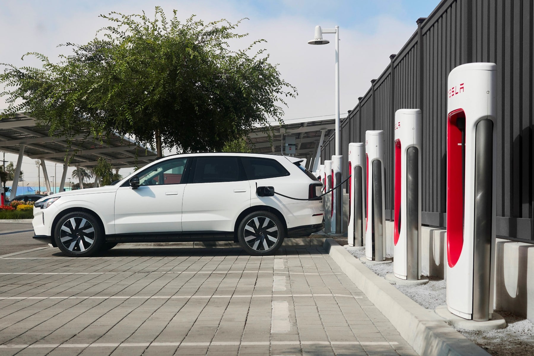 Kanada-f-rdert-Forschung-an-Elektrofahrzeugen