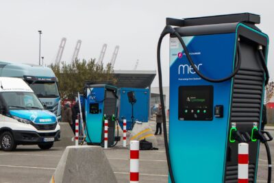 mer ladestation charging station e lkw electric truck hamburger hafen cruise gate hamburg 2024 06 min