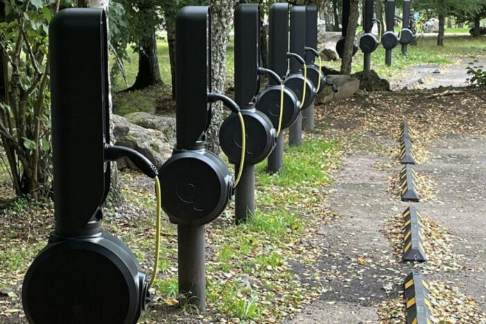 qwello ladestation charging station 2024 02