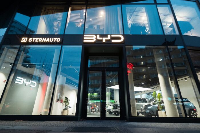 sternauto byd store berlin budapester strasse