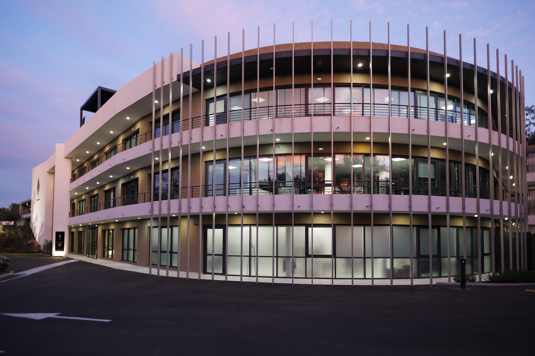 Renault-Ableger-Ampere-weiht-Softwarezentrum-bei-Nizza-ein