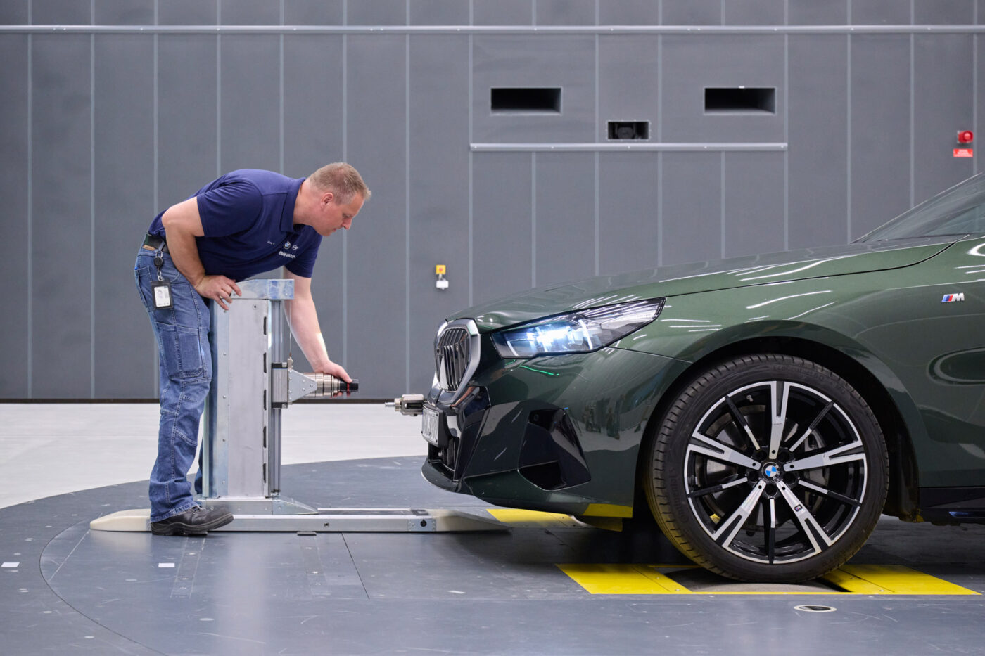 bmw fiz aez windkanal 2024 08
