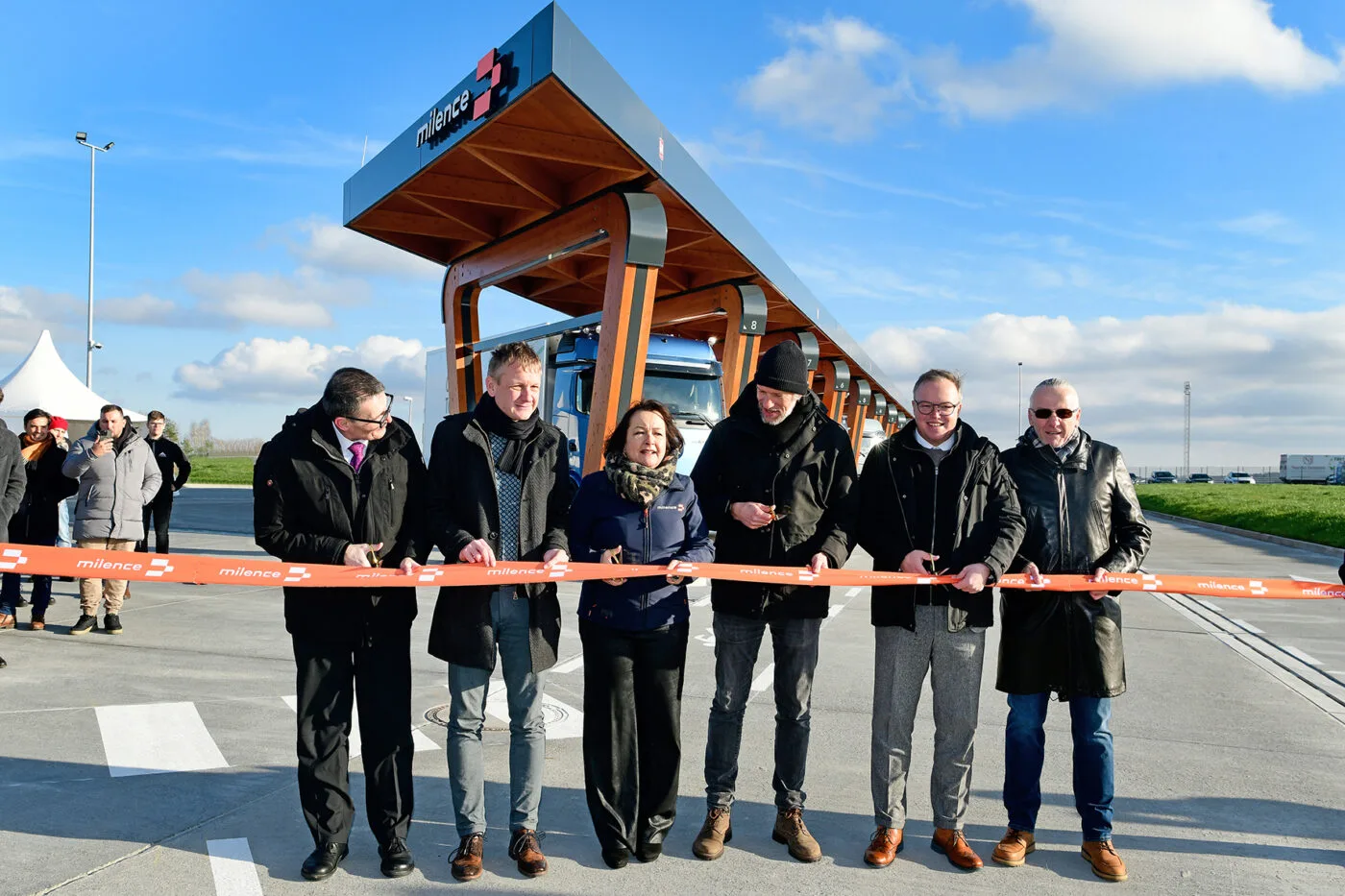 milence hermsdorfer kreuz opening milence hermsdorfer kreuz opening