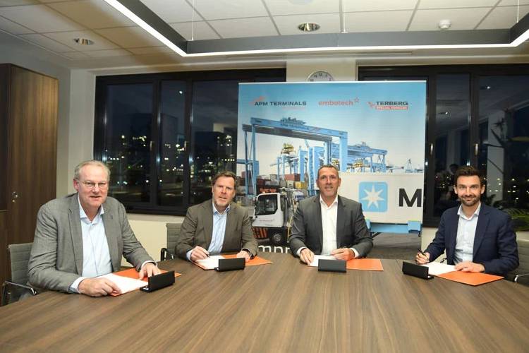 Apm embotech terberg autonomous fleet rotterdam fn