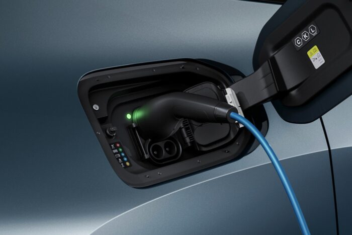 Bmw ix xdrive facelift typ type ladestation charging station min
