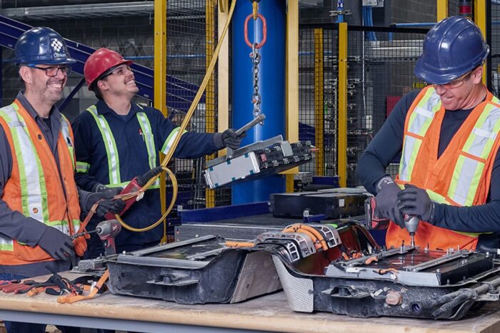 Lithion dismantling battery plant